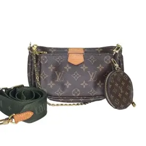 Louis Vuitton Multi-Pochette